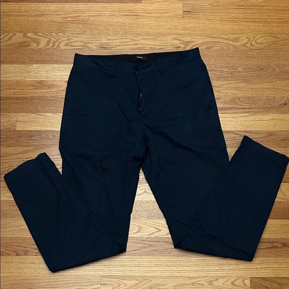 Theory Men's Chinos - Navy